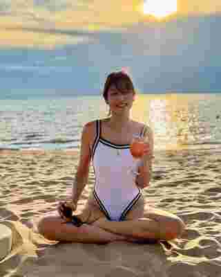 กวาง ฟ้ารุ่ง ดาราสาวคนดัง ใส่วันพีซโชว์หุ่นสวยเรียวยาว
