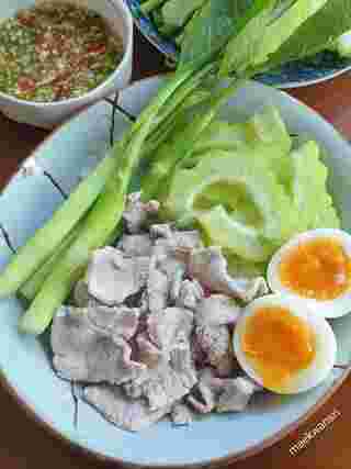 หมูมะนาว