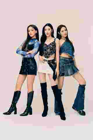 BLYSS ประวัติ