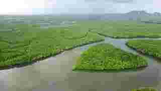 ล่องแพตรัง ชมเกาะรูปหัวใจ เขาจมป่า
