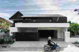 รีโนเวทบ้านเก่า 20 ปี หลังบ้าน