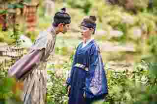 Love in the Moonlight รักเราพระจันทร์เป็นใจ