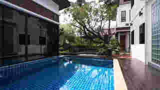 บ้าน ดา เอ็นโดรฟิน สระว่ายน้ำ