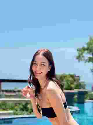 เบนซ์ ปุณยาพร ในชุดบิกินี่