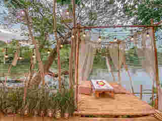 Honeymoon Camping ที่พักริมน้ำ