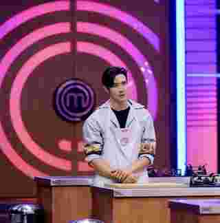 เมฆ จุติ
