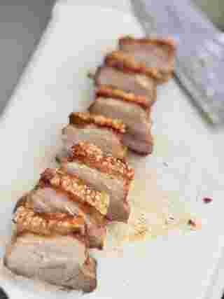 ทำหมูกรอบ