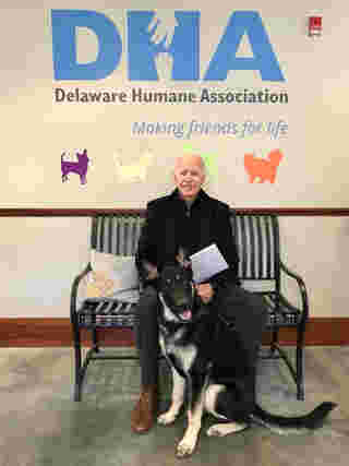 เฟซบุ๊ก Delaware Humane Association 