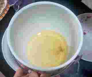 ข้าวผัดแซลมอน