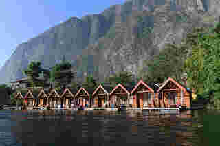 เมืองเฟือง ลาว ที่พัก