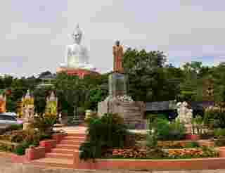 วัดภูมโนรมย์