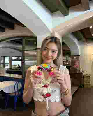 ปราง กัญญ์ณรัณ กับตำนาน ฝากร้านไว้กับดารา เผยคำพูดจากป้าร้านโจ๊ก