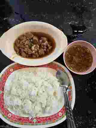เตี๋ยวหมูตุ๋นคุณยาย ร้านเด็ดบางแสน 