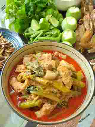 แกงเผ็ดผักบุ้ง