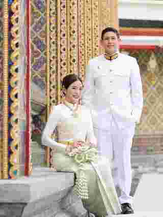 มาแล้ว.. ภาพแต่งงาน มายด์ ลภัสลัล สวมชุดไทยงดงาม เข้าพิธีสมรส ทายาทสิงห์ 