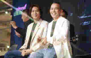 ปอนด์ ผู้บริหาร Be On Cloud และ พิง ลำพระเพลิง ในงานเปิดตัวเมื่อต้นปี