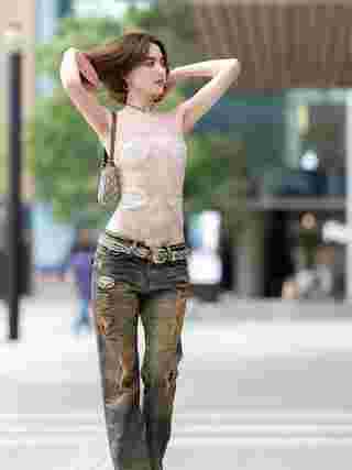 ใหม่ ดาวิกา เสื้อซีทรู