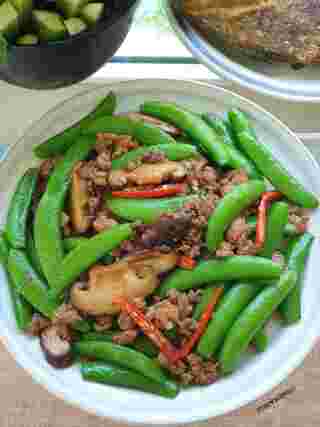 ผัดถั่วหวาน