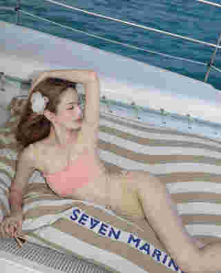 10 ชุดว่ายน้ำผู้หญิง 2025 ไอเดียชุดว่ายน้ำที่สาว ๆ ควรมีติดตู้ไว้
