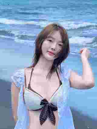 ปิ่นอมยิ้ม ธัญชนก
