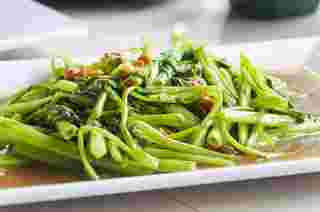 สูตรผัดผักบุ้งเผ็ด ๆ