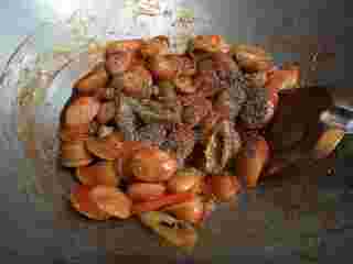 สูตรไส้กรอกผัดซอสมะเขือเทศ