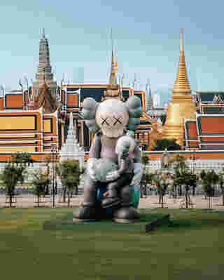 KAWS:HOLIDAY THAILAND