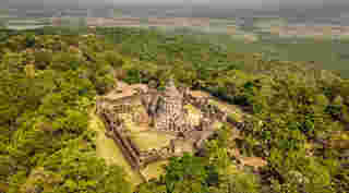 ภาพมุมสูง ปราสาทหินพนมรุ้ง จังหวัดบุรีรัมย์