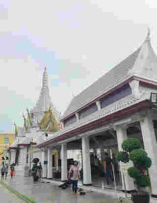 สักการะ บูชา ศาลหลักเมือง กรุงเทพมหานคร