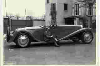 Bugatti royale (Type 41) ตัวถัง roadster หรือรู้จักกันในชื่อ ฺBugatti Royale Esders Roadster