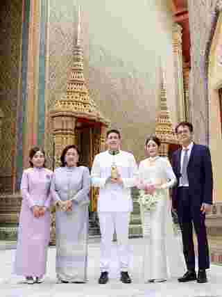 มาแล้ว.. ภาพแต่งงาน มายด์ ลภัสลัล สวมชุดไทยงดงาม เข้าพิธีสมรส ทายาทสิงห์ 
