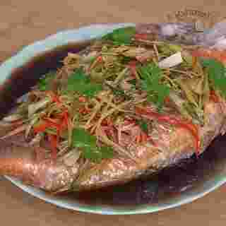 ปลาทับทิมนึ่งซีอิ๊ว