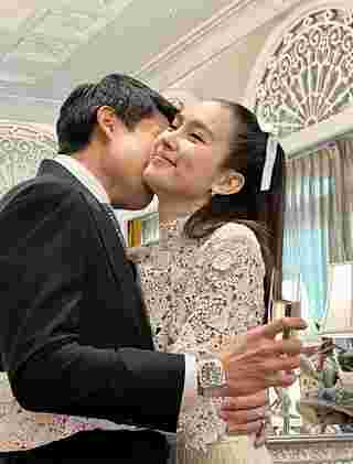 ปอย ตรีชฎา ไฮโซโอ๊ค
