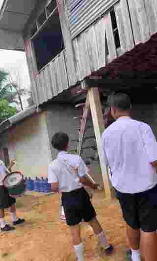 ตื่นสาย