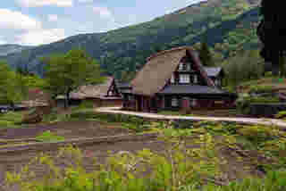 Ainokura Village
