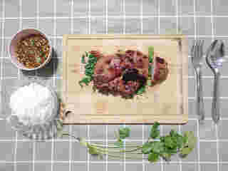 ข้าวหมูย่าง