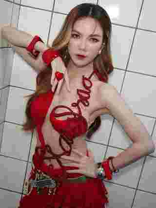 จ๊ะ นงผณี จ๊ะ คันหู อวดแฟชั่นไฟลุก