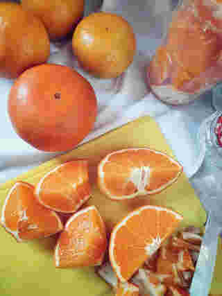 น้ำยาปรับผ้านุ่ม จากน้ำส้มสายชู-เปลือกส้ม 