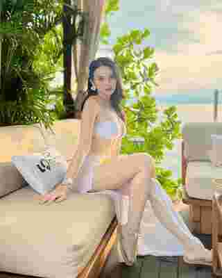 หลิว อาจารียา เปิดโหมดแซ่บ นุ่งบิกินี่โชว์หุ่นอึ๋มกลางทะเลภูเก็ต