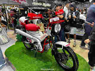 Honda CT125 x Chums