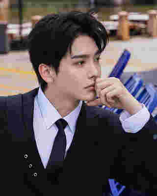 หวังอี่หลุน