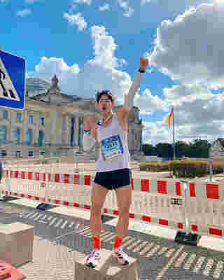 เต้ย พงศกร ฟาดสถิติใหม่แข่งวิ่ง Berlin Marathon คว้าที่ 2 