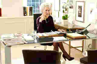 ภาพMeryl Streep สวมบทบาทมิแรนด้า พรีสต์ลีย์ ใน The Devil Wears Prada