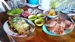 ล่องแพตรัง ชมเกาะรูปหัวใจ เขาจมป่า