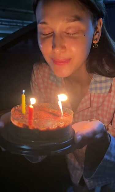 แจ็คกี้ ชาเคอลีน