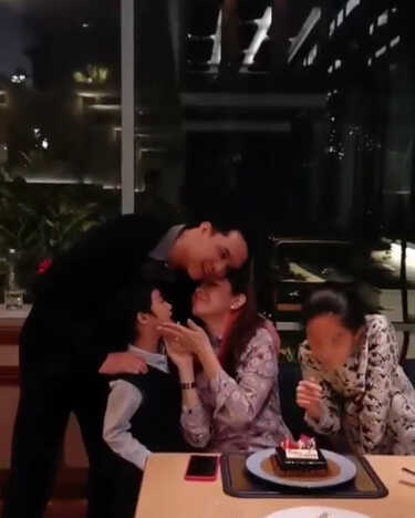 กบ บรู๊ค