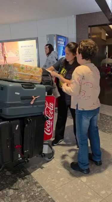 ฮือฮากระเป๋าเดินทาง ชมพู่ อารยา กลับจากญี่ปุ่น