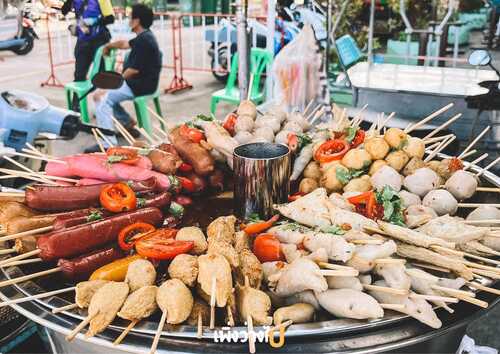 หลาดแค่เล ปากน้ำชุมพร ตลาดริมทะเลหาของกินหลากหลาย หลาดแค่เล ปากน้ำชุมพร ตลาดริมทะเลหาของกินหลากหลาย