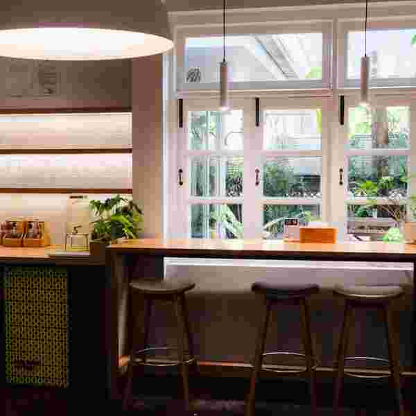 Yellow Lane Cafe