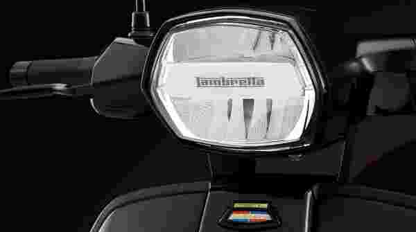 Lambretta V200 2023 